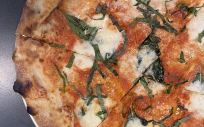 Line Cooks & Pizza Cooks